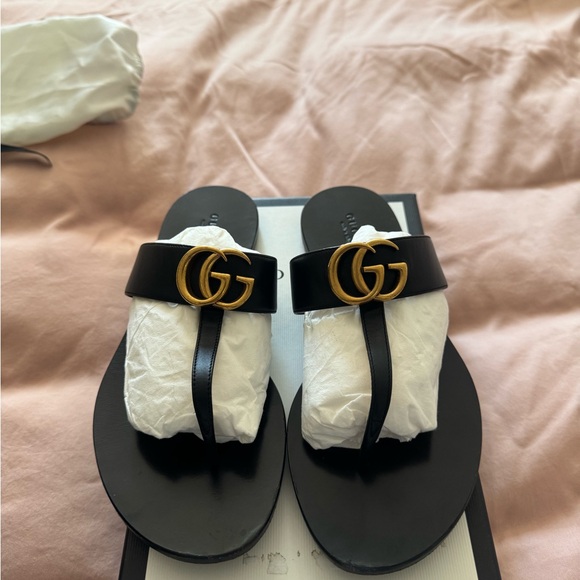 Gucci Marmont Thong Sandals - Picture 1 of 8